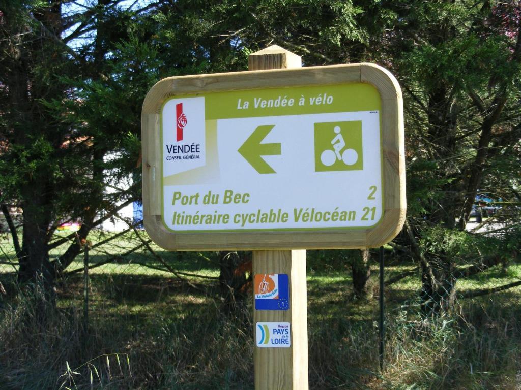 Au Passage Du Gois Beauvoir-sur-Mer Exterior foto