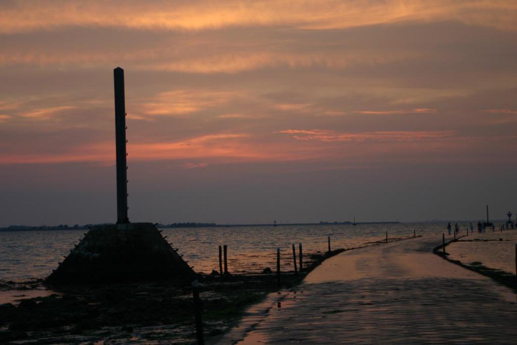 Au Passage Du Gois Beauvoir-sur-Mer Exterior foto