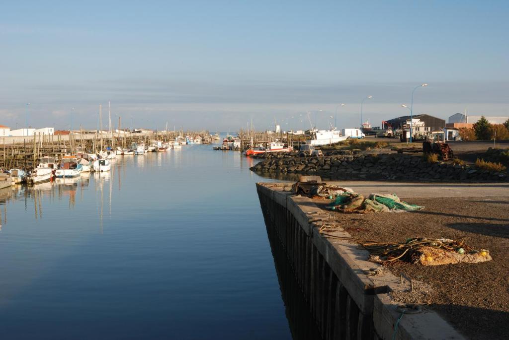 Au Passage Du Gois Beauvoir-sur-Mer Exterior foto